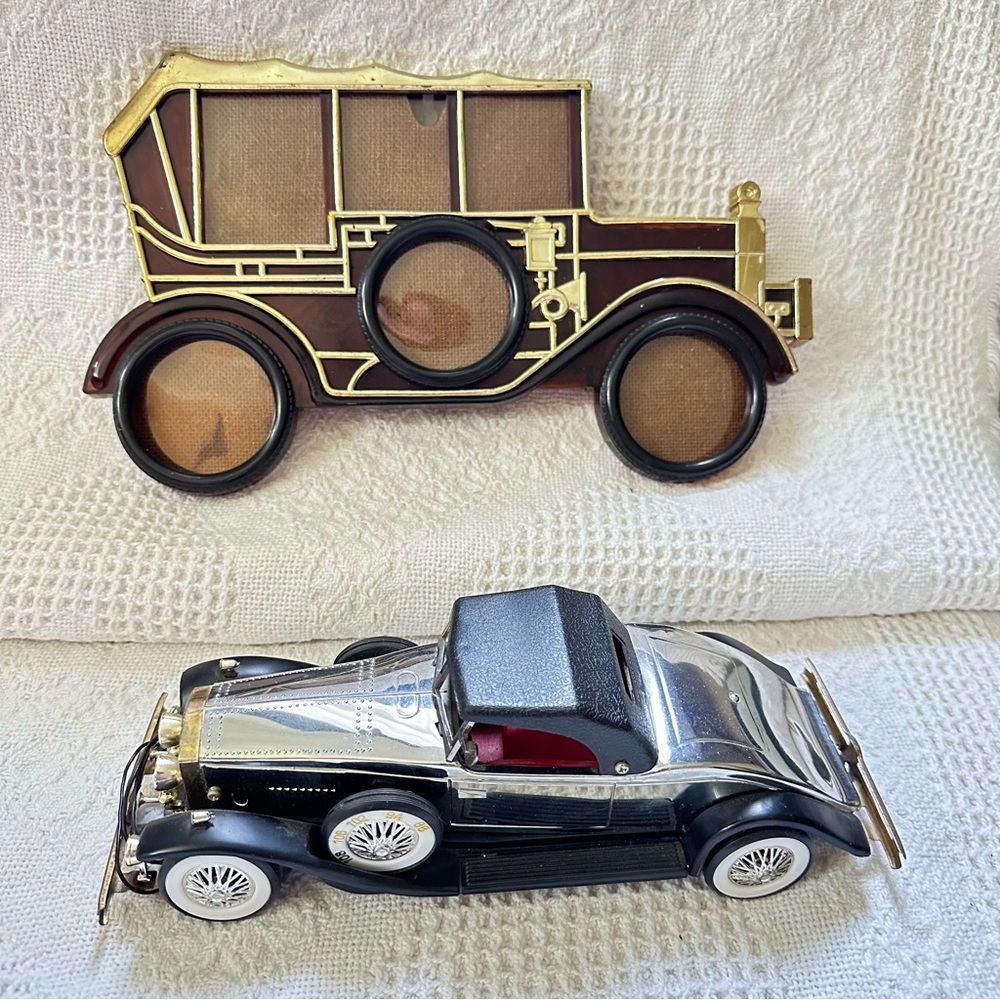 Vintage 1931 Rolls Royce Car Radio With Vintage Car Picture Frame.